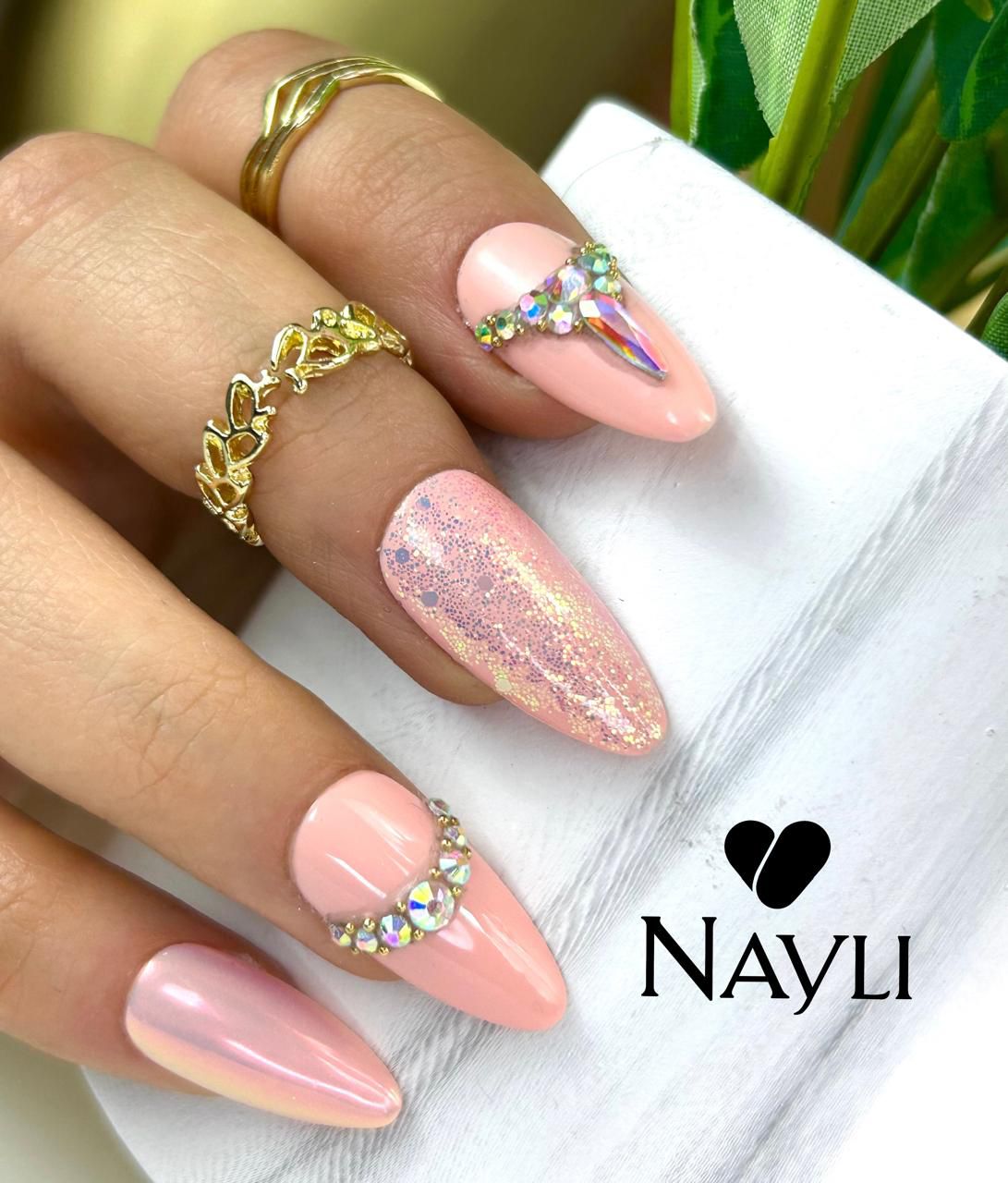 Clásica Almond Patricia